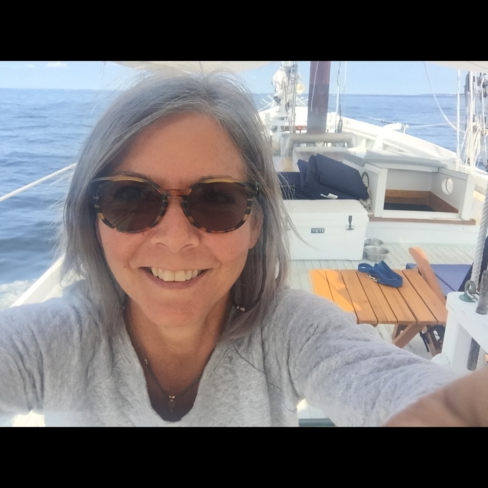 Meet your Posher, Angela